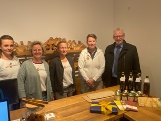 Bürgermeister Dieter Freytag zu Besuch bei Brotbäckchen