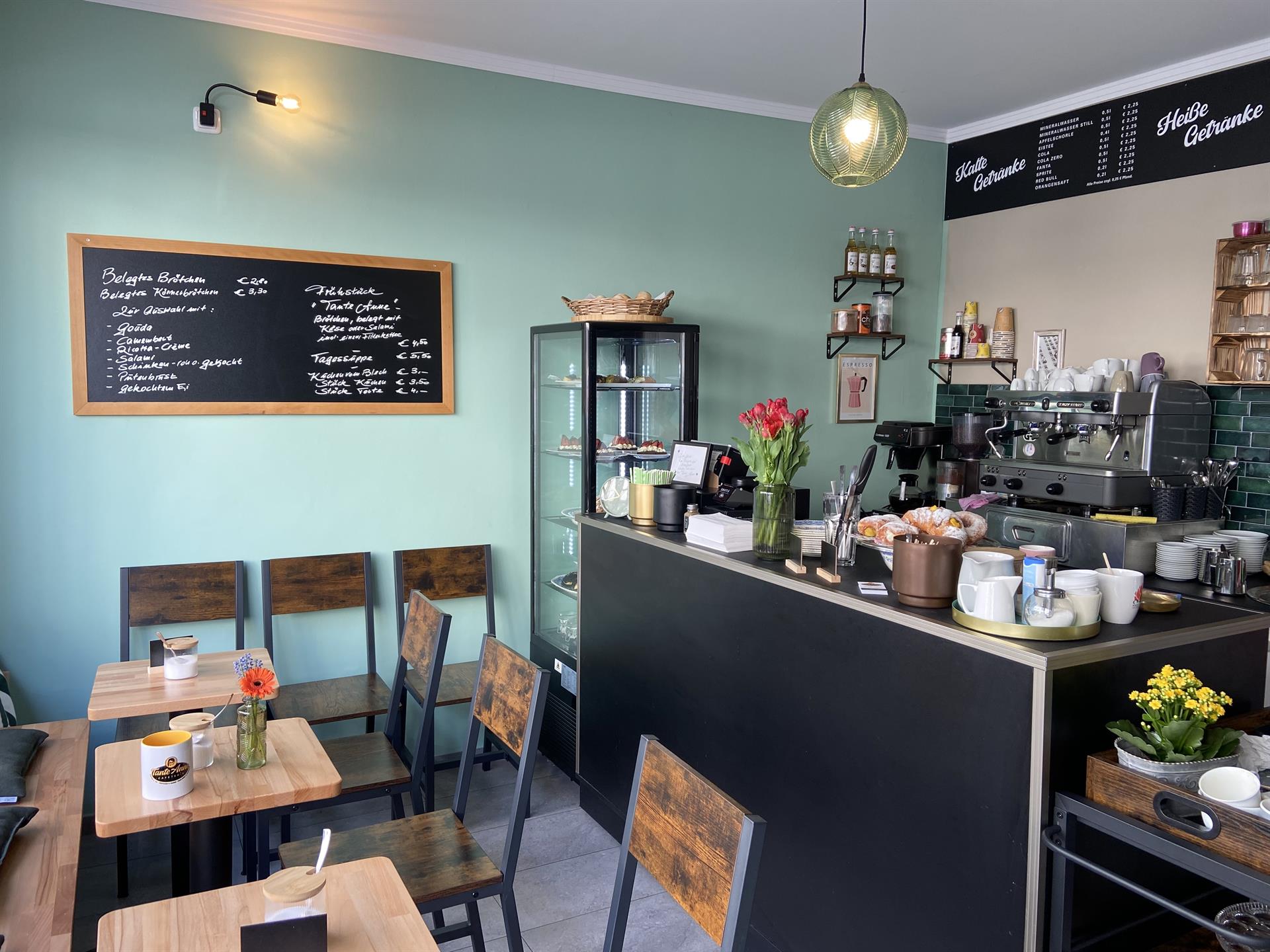 Tante Anne Cafeteria