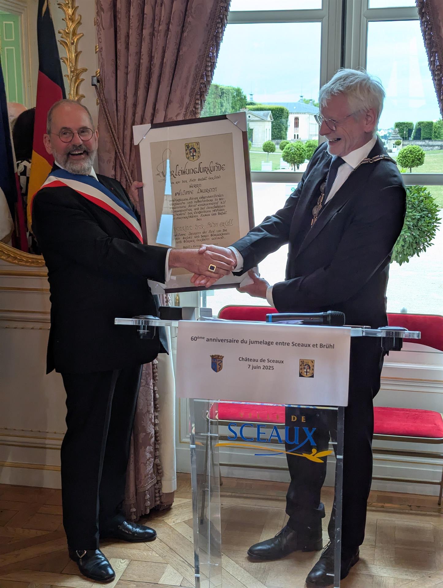 v.l.n.r.: Bürgermeister Phillippe Laurent & Bürgermeister Dieter Freytag
